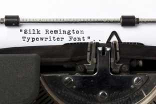 Typography with Silk Remington: A Serif Font for Authentic Style